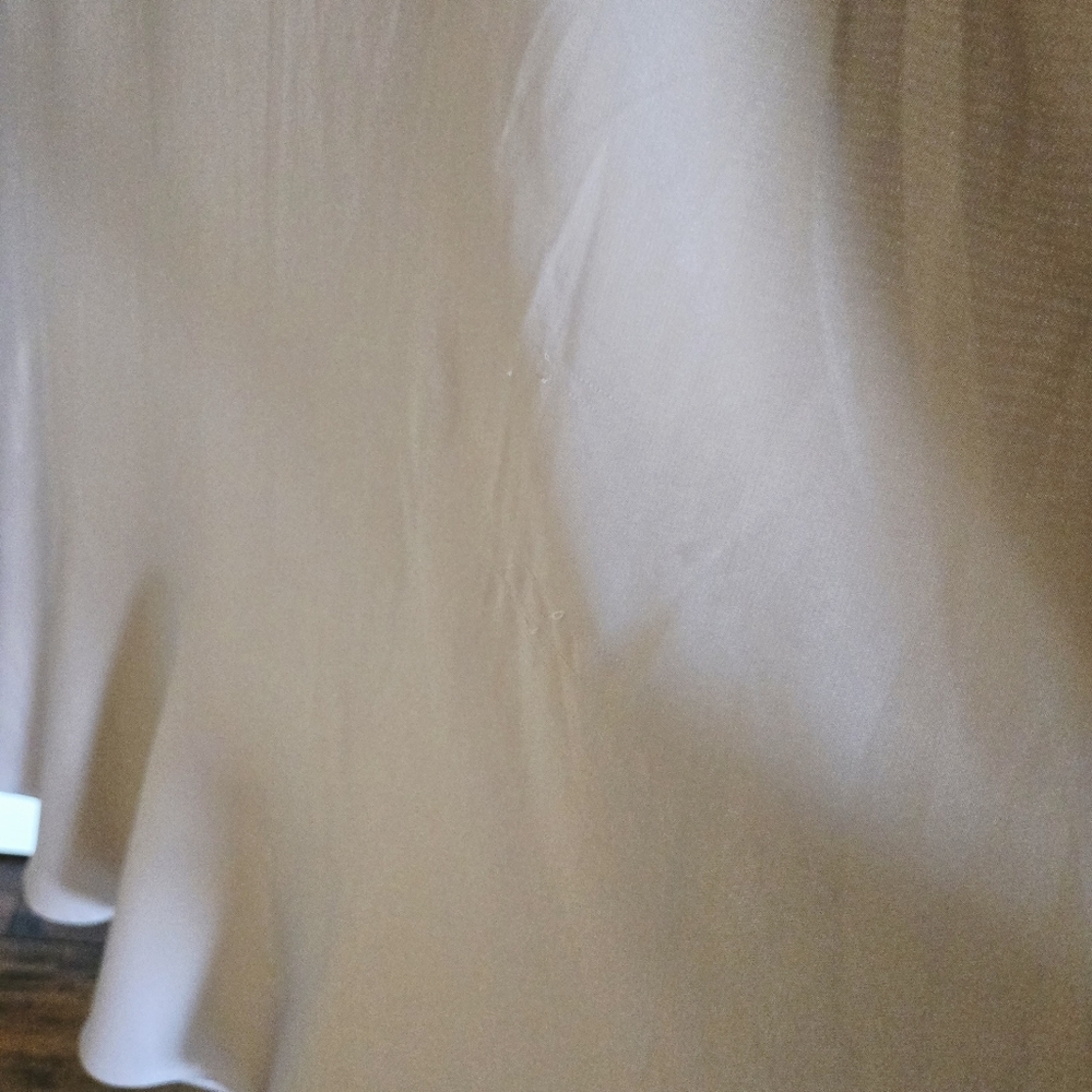 Umbrella Cut Closed Abaya with Elasticated Cuffs - Natural Size M/L - Picture 7 of 7